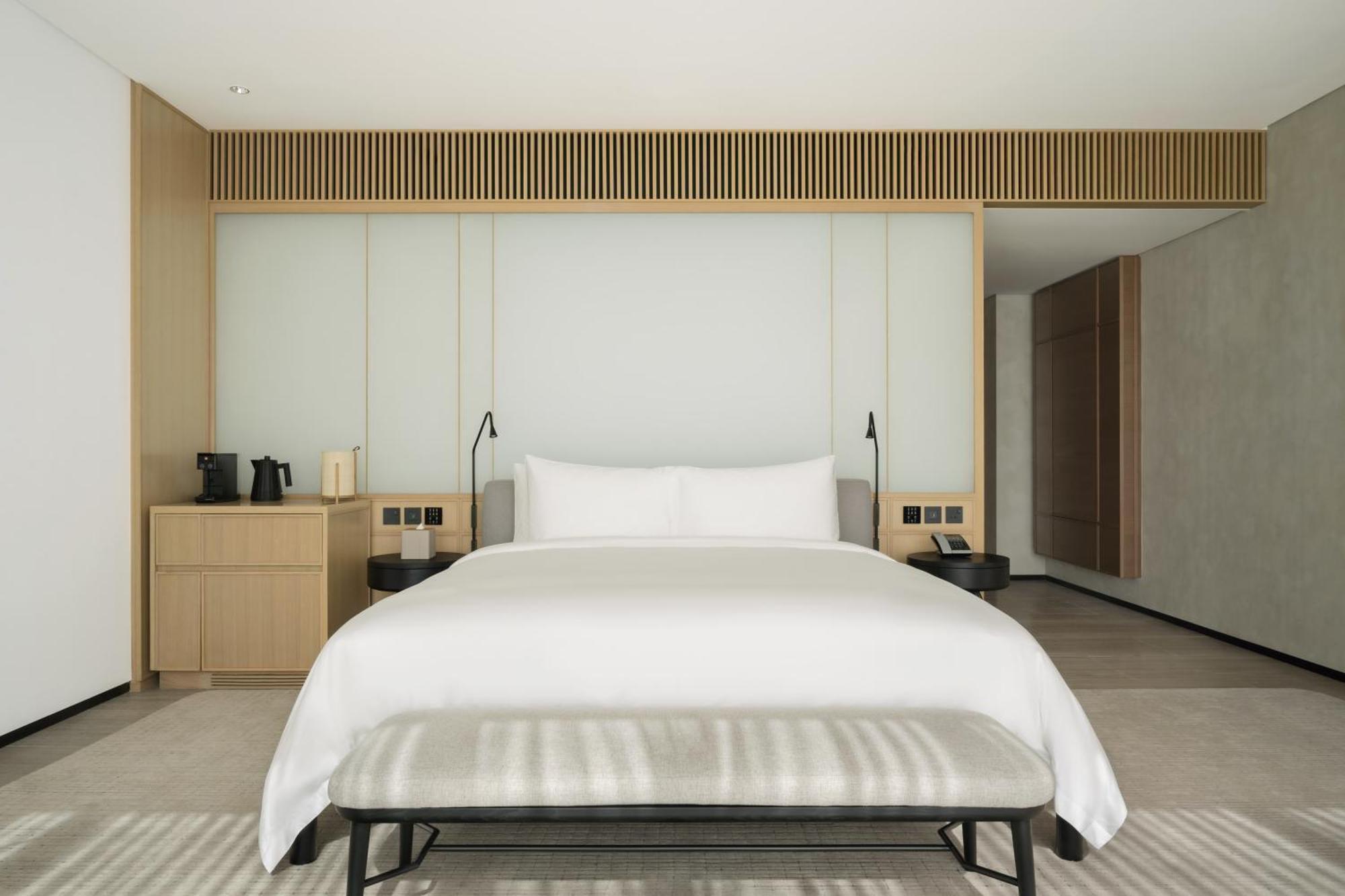 Siro One Za'Abeel Hotel Дубай Екстериор снимка