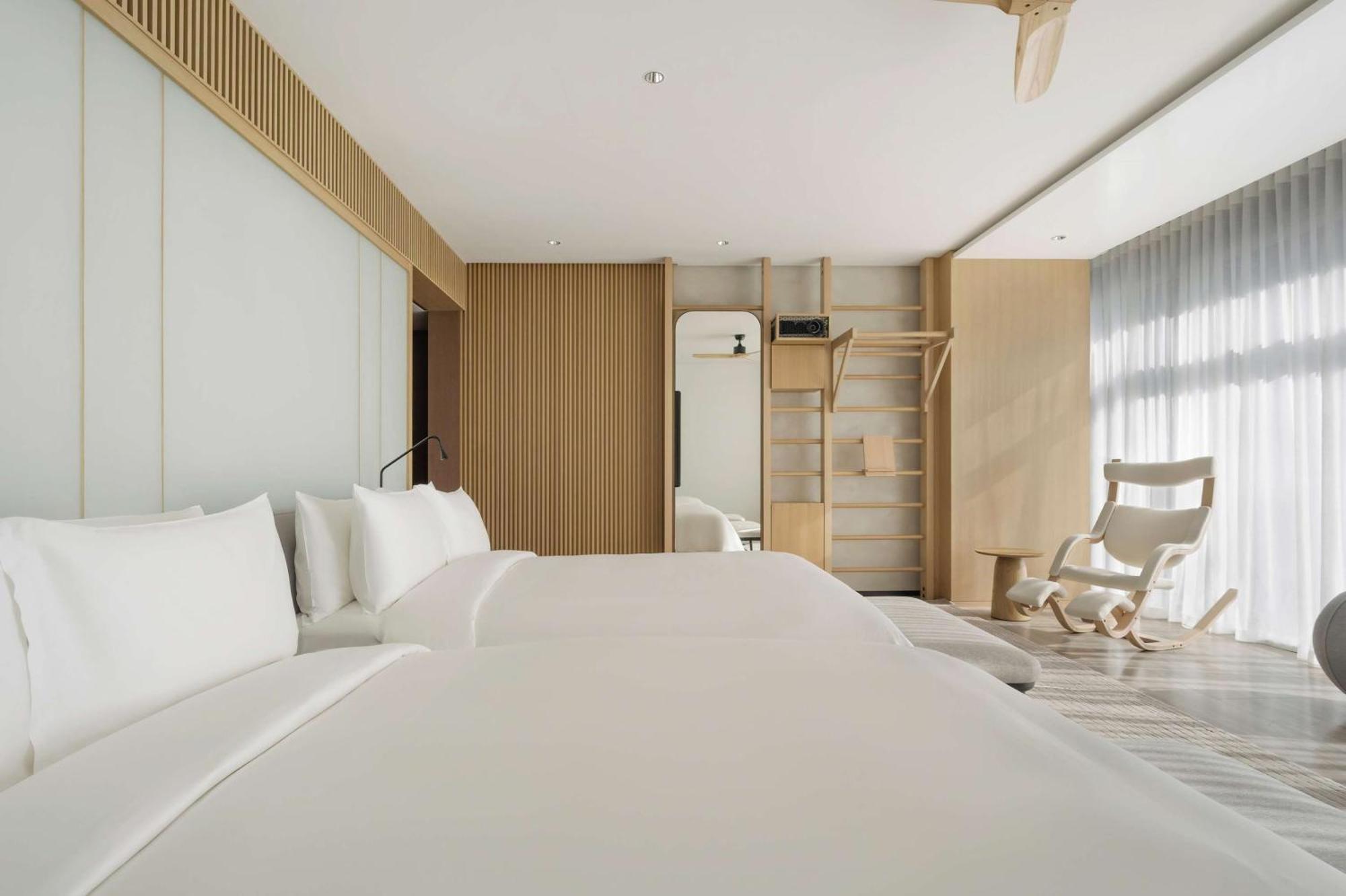 Siro One Za'Abeel Hotel Дубай Екстериор снимка