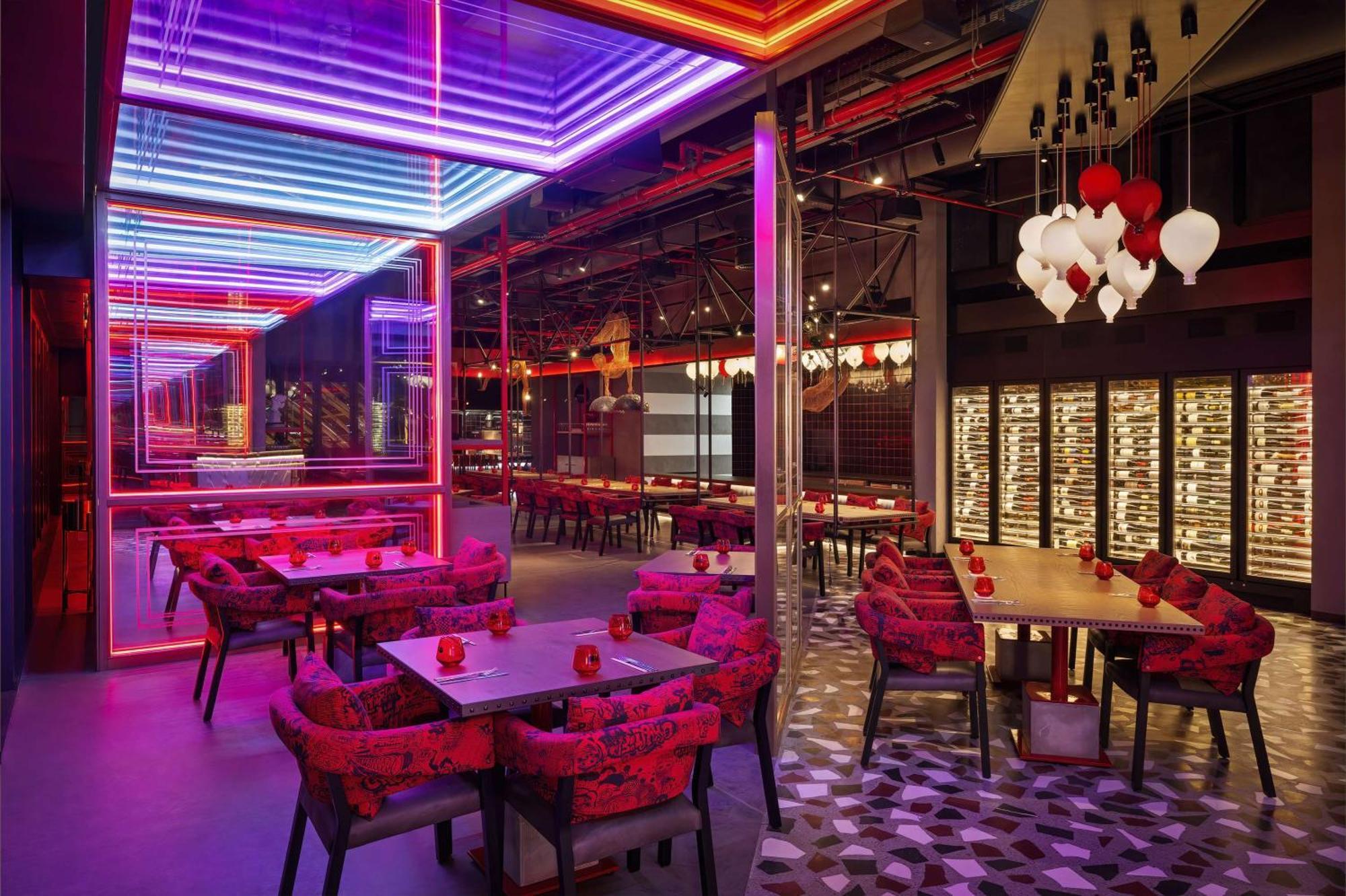 Siro One Za'Abeel Hotel Дубай Екстериор снимка
