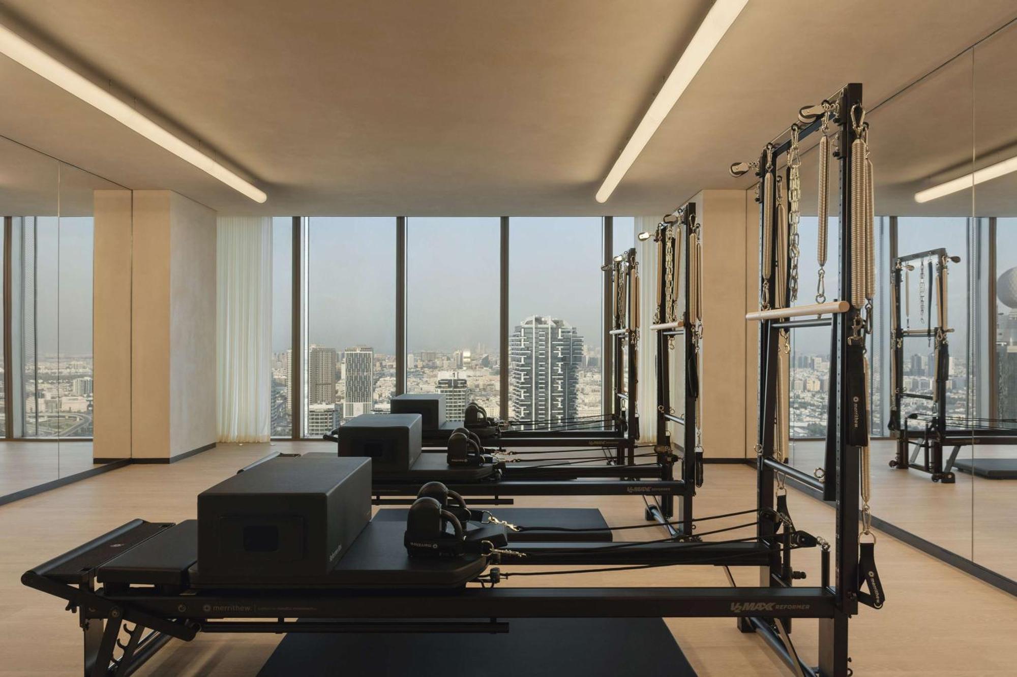 Siro One Za'Abeel Hotel Дубай Екстериор снимка