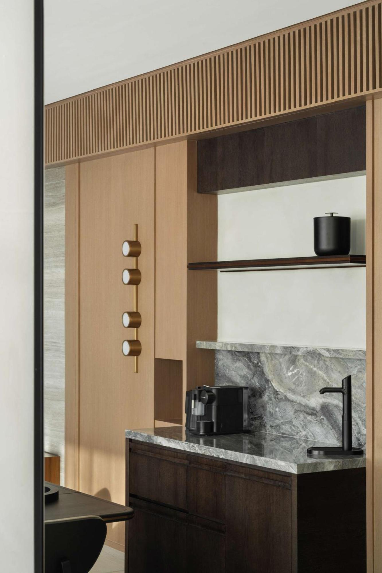 Siro One Za'Abeel Hotel Дубай Екстериор снимка